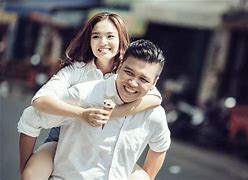 Yeye Nhật Hạ Và Chồng Con